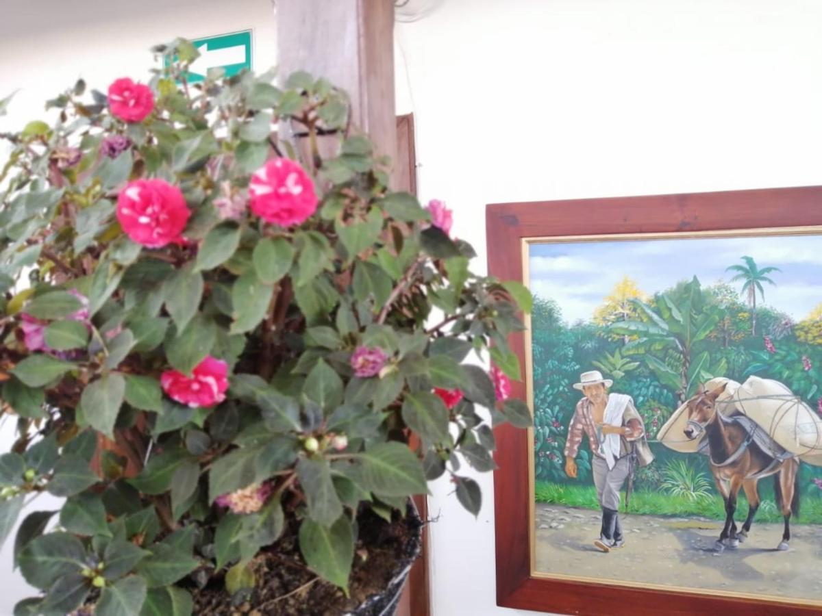 La Boutique Hotel Salamina